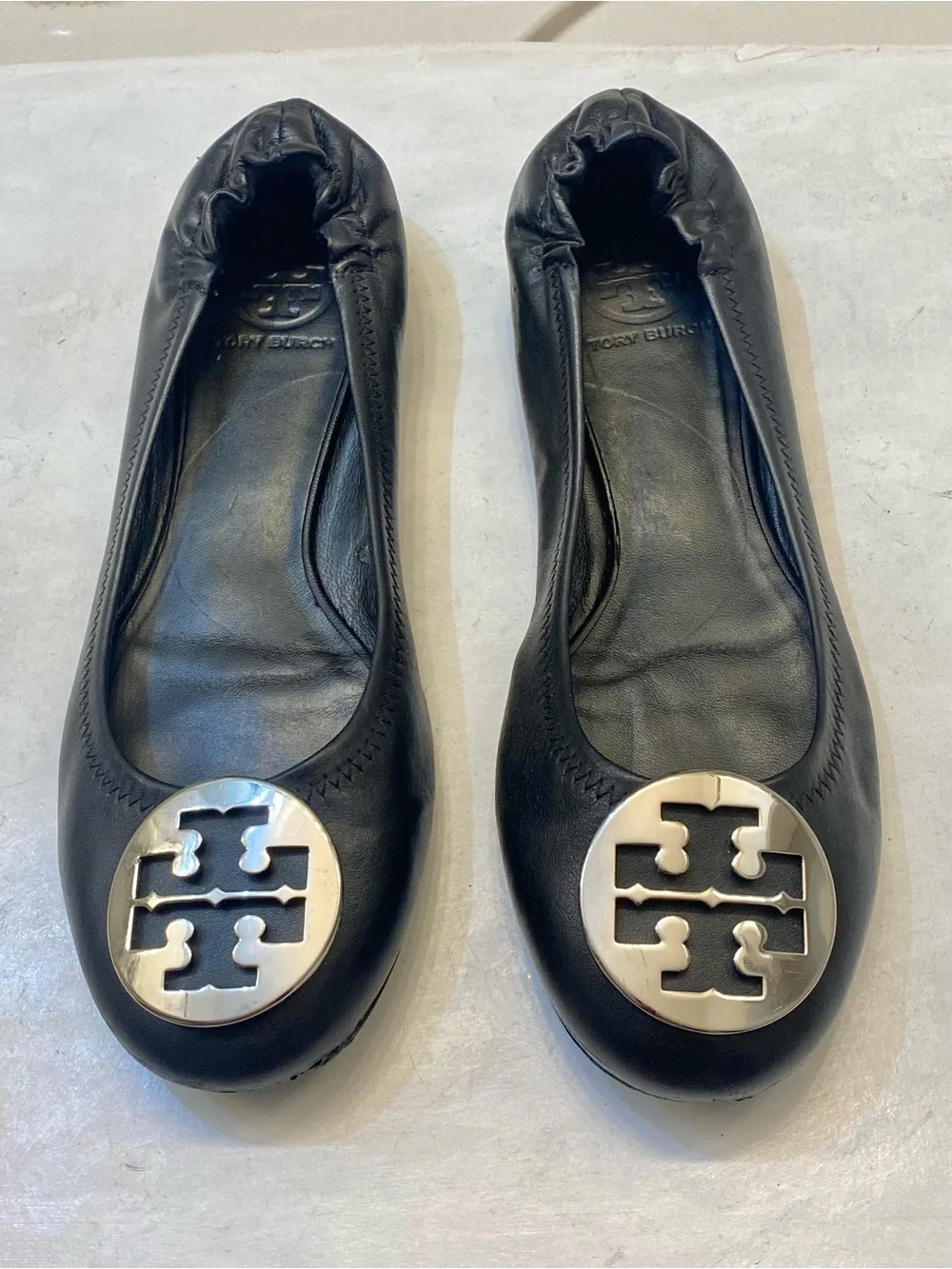 Tory Burch Reva flat size 8.5M good condition good bottom, clean interior